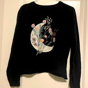 Black moon and flowers top
